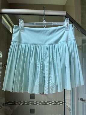 Tail Activewear-Seraphina 14.5" Skort-size medium-blue glow